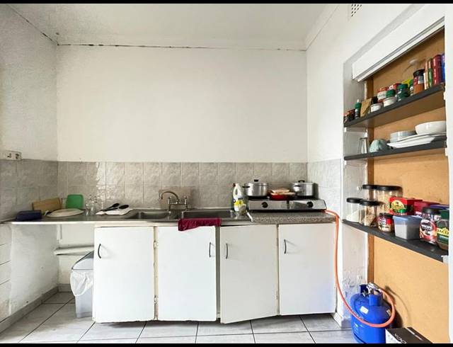 1 BEDROOM PROPERTY TO RENT IN BISLEY